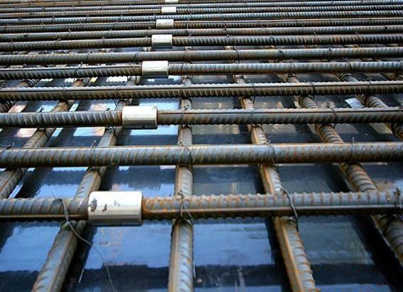 阿克苏为什么建楼房时，要在钢筋上加一排小圆环？原来作用这么大